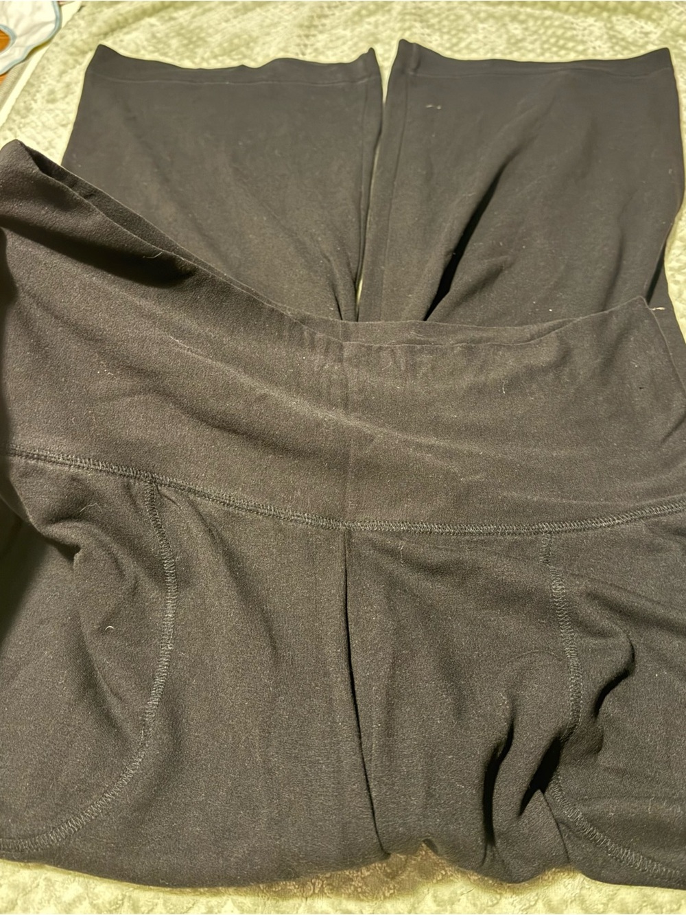 Old Navy Black High-Waist Maternity Loose Leggings